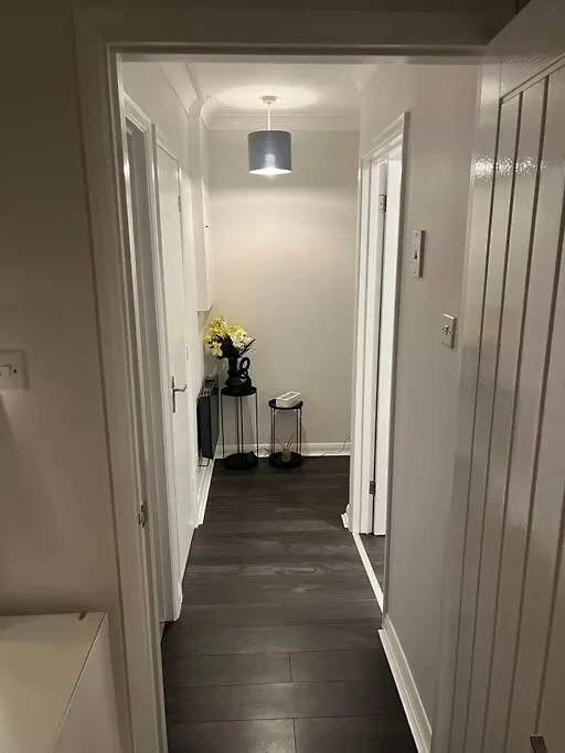 Newly Refurbished Apartment With Private Parking Southampton