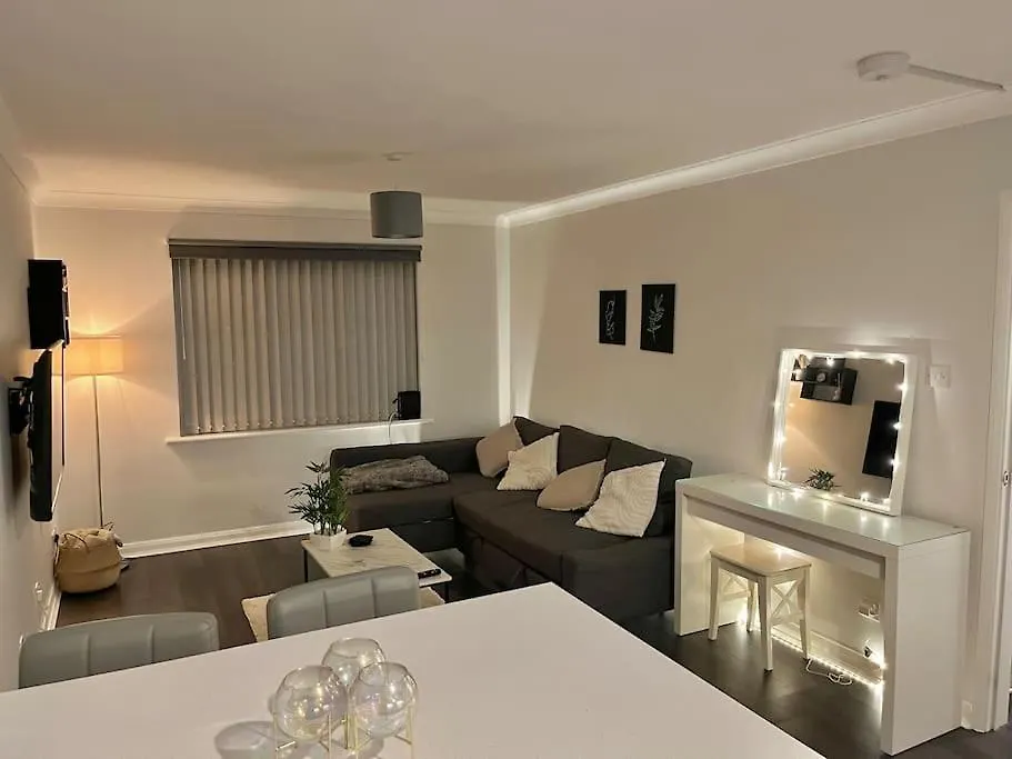 Newly Refurbished Apartment With Private Parking Southampton Storbritannien